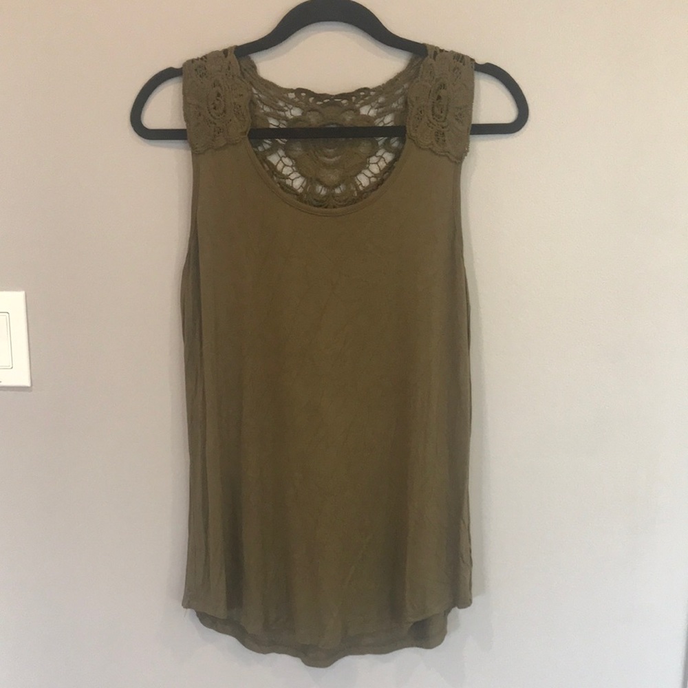 Cable and Gauge Green Tank Size Medium